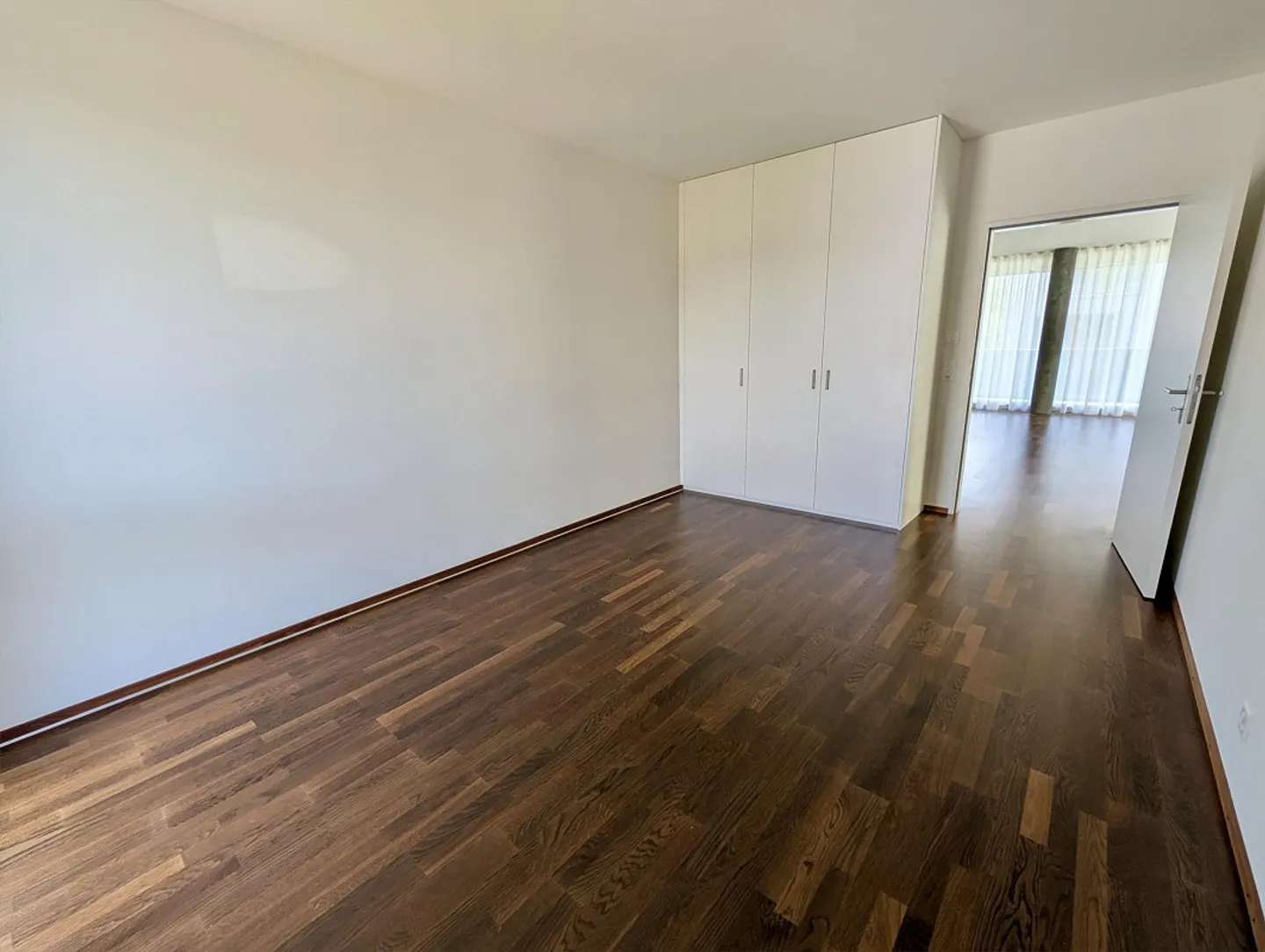 Appartement lumineux de 3,5 pièces avec vue partielle sur le lac et caractère de loft – calme et spacieux - Photo 12 sur 13
