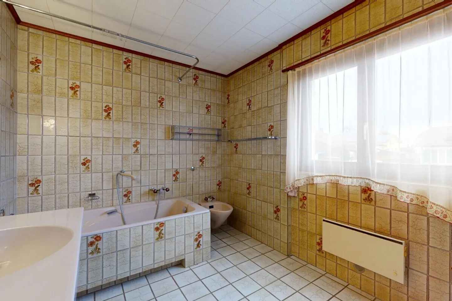 Großes Familienhaus in Wohngegend! - Foto 7 von 12