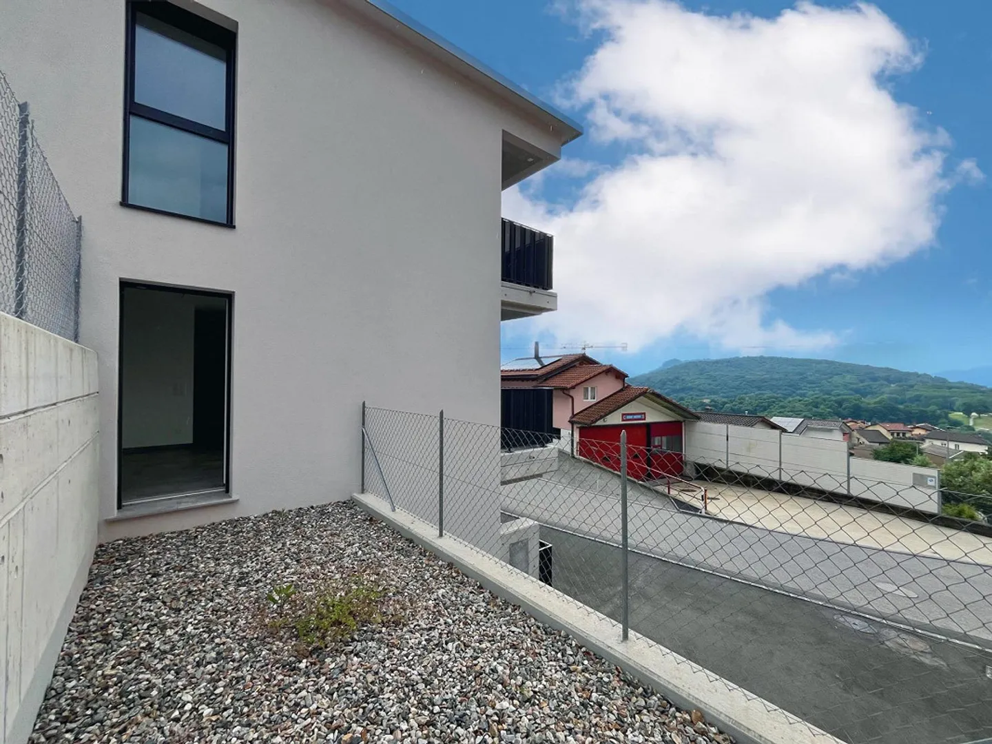 NOUVEL APPARTEMENT 2.5 AU 1ER ÉTAGE AVEC DEUX TERRASSES À TESSERETE - Photo 3 sur 9