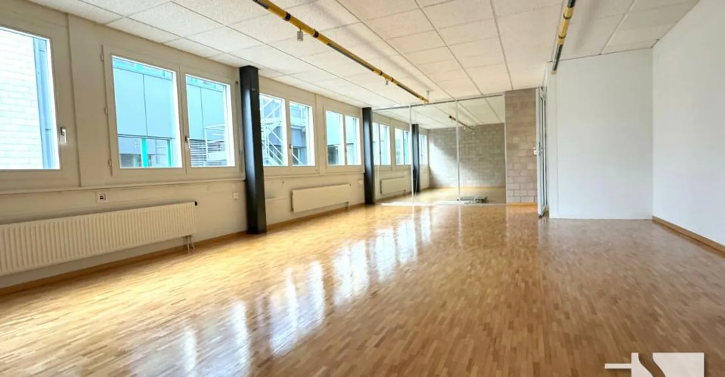Espace Bureau Spacieux à Givisiez - Photo 3 sur 7