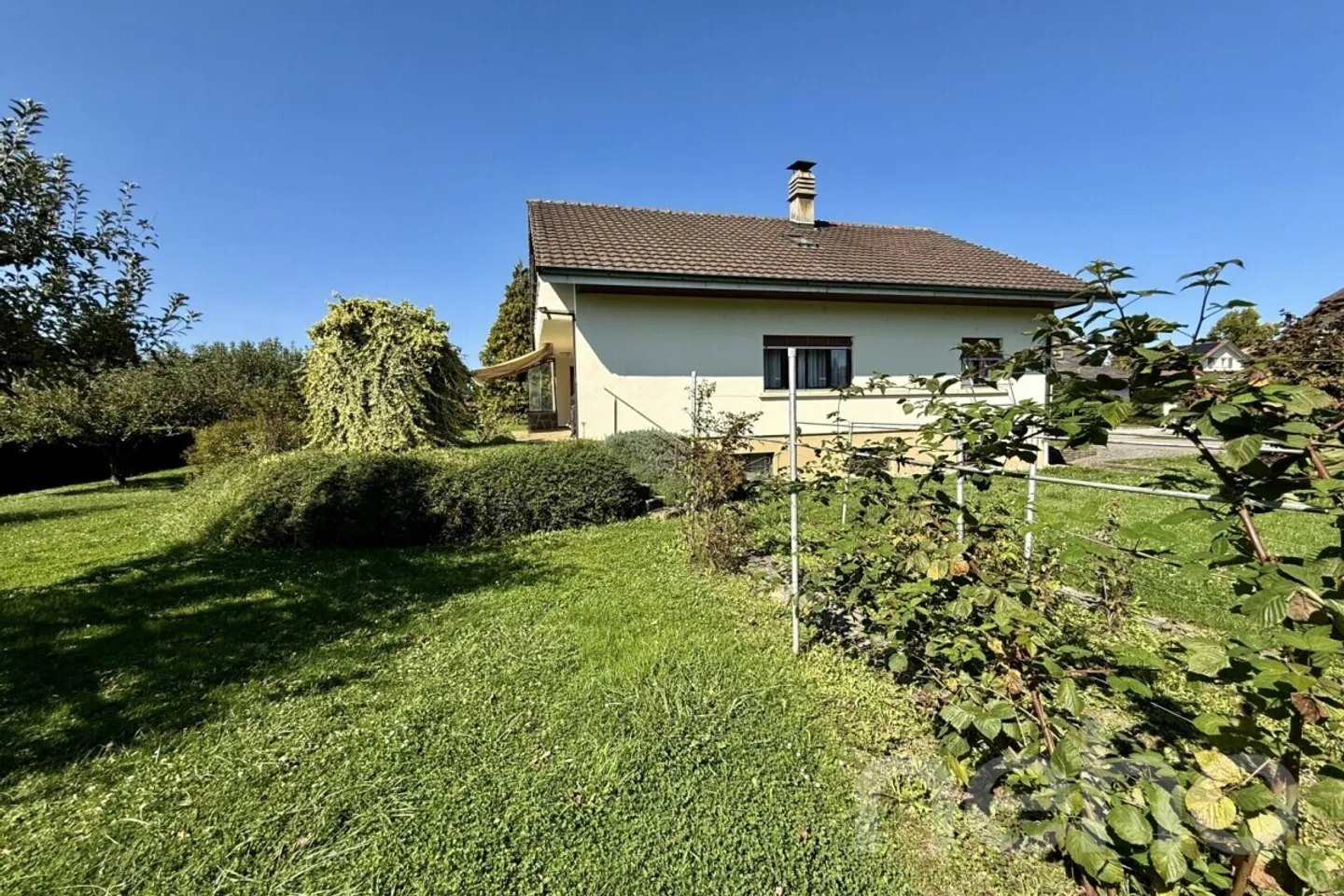 Großes Familienhaus in Wohngegend! - Foto 10 von 12