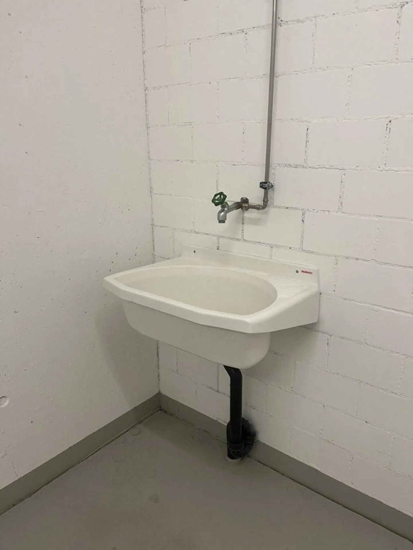 Salle de loisirs à louer à Reichenburg - Photo 5 sur 6