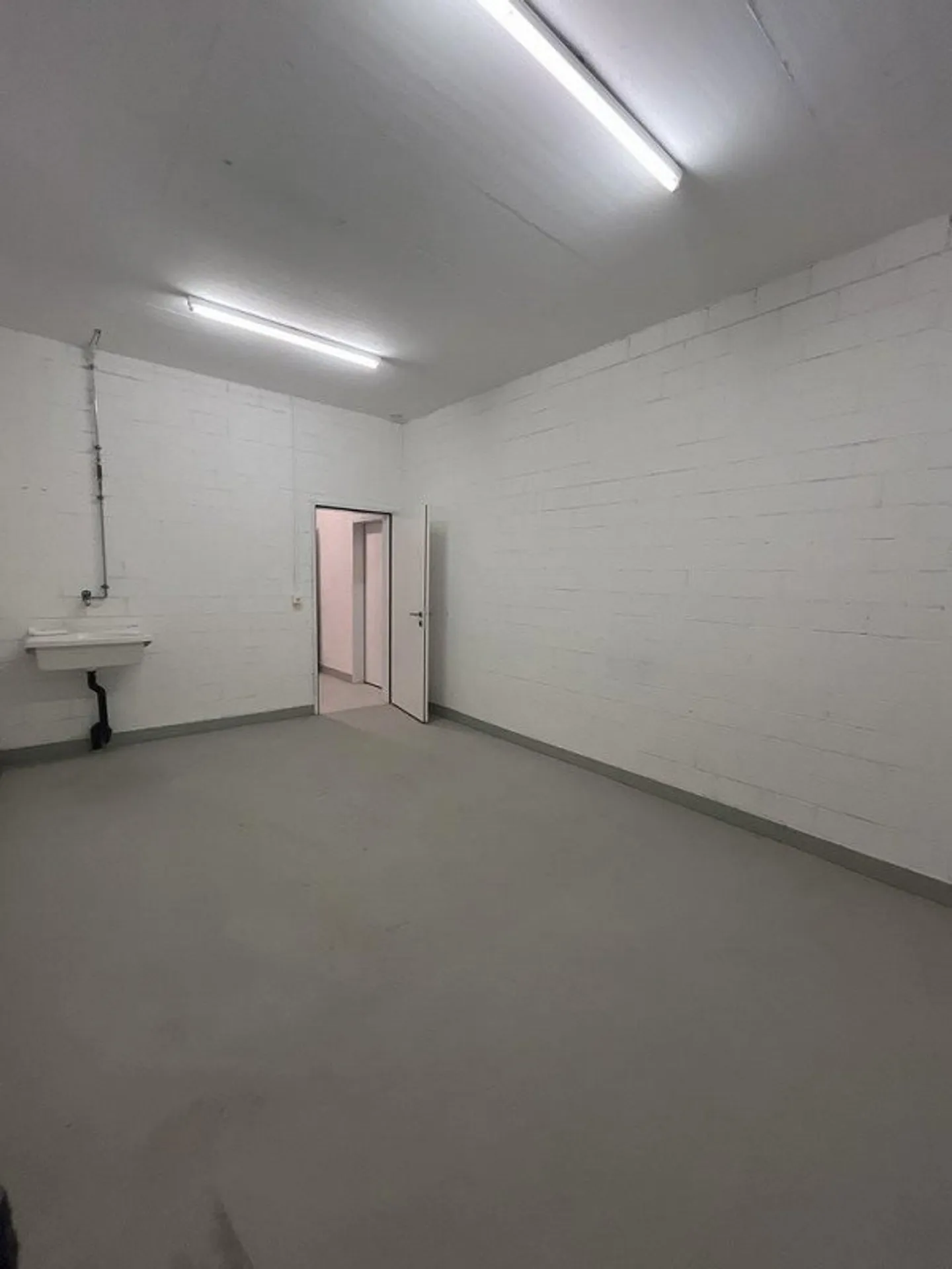 Salle de loisirs à louer à Reichenburg - Photo 6 sur 6