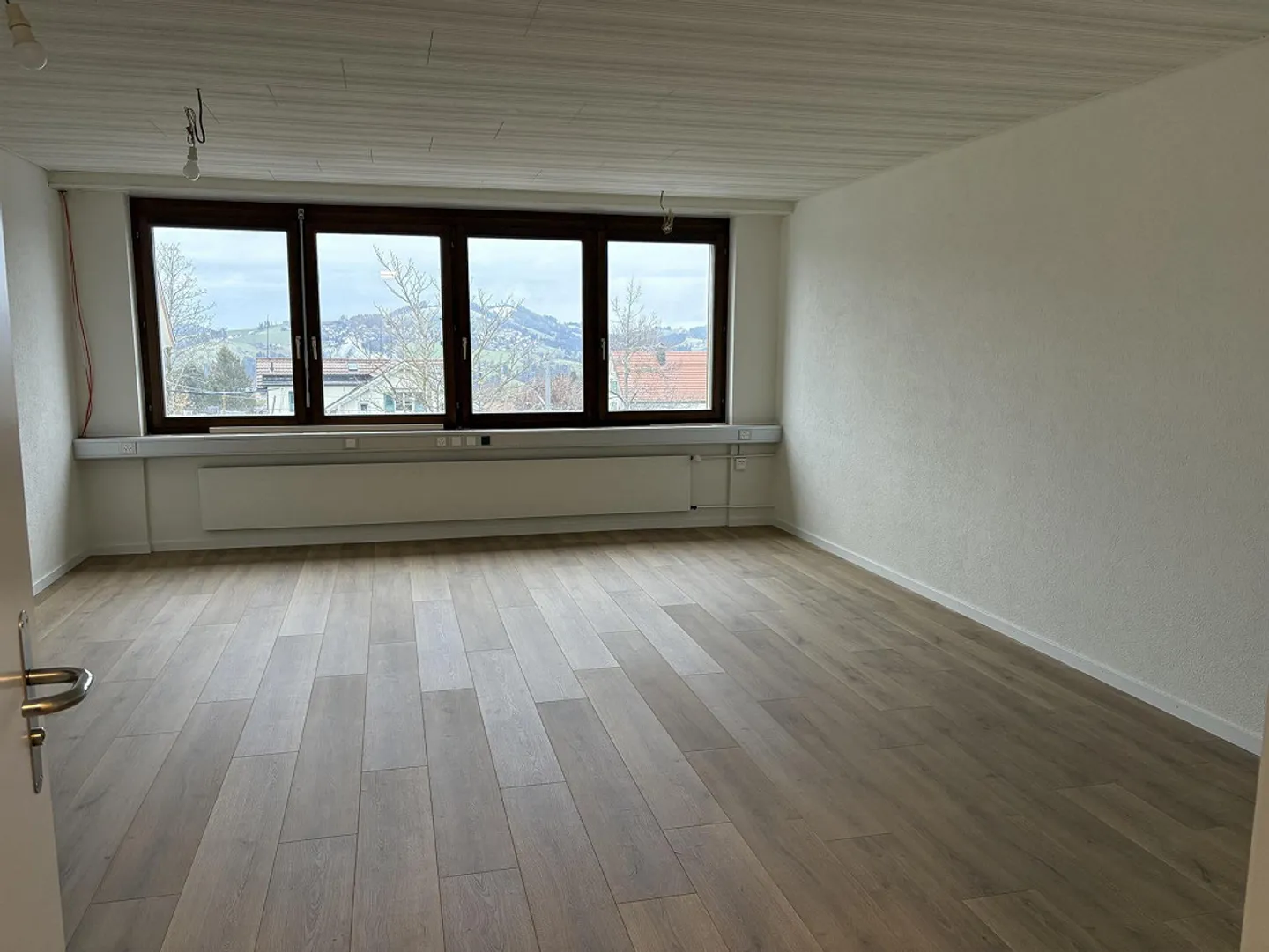Diverse office spaces for rent in the center of Speicher - Photo 1 of 3