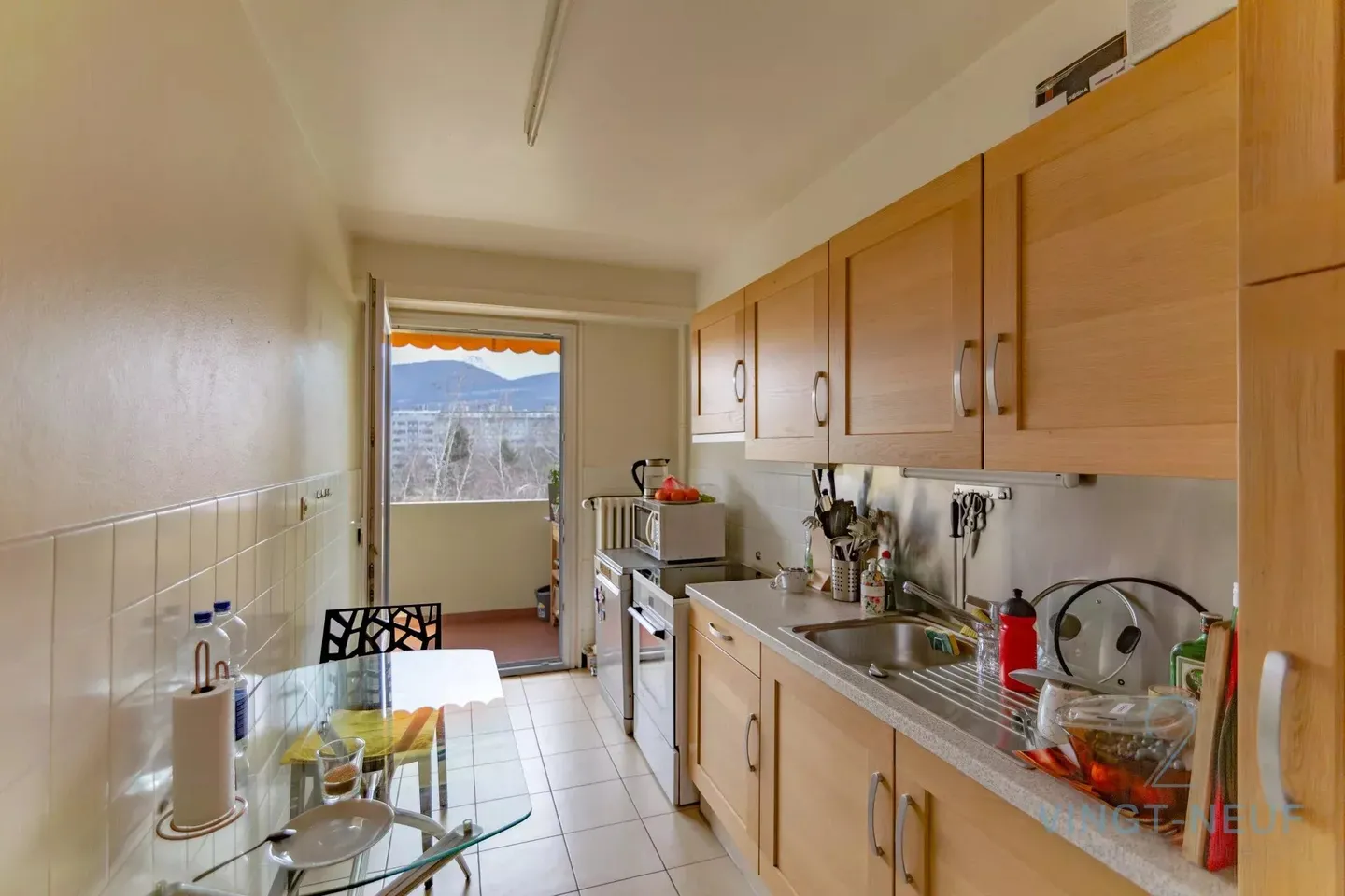 Idéal pour une famille - Appartement 5 pièces près des commerces - Photo 2 sur 9