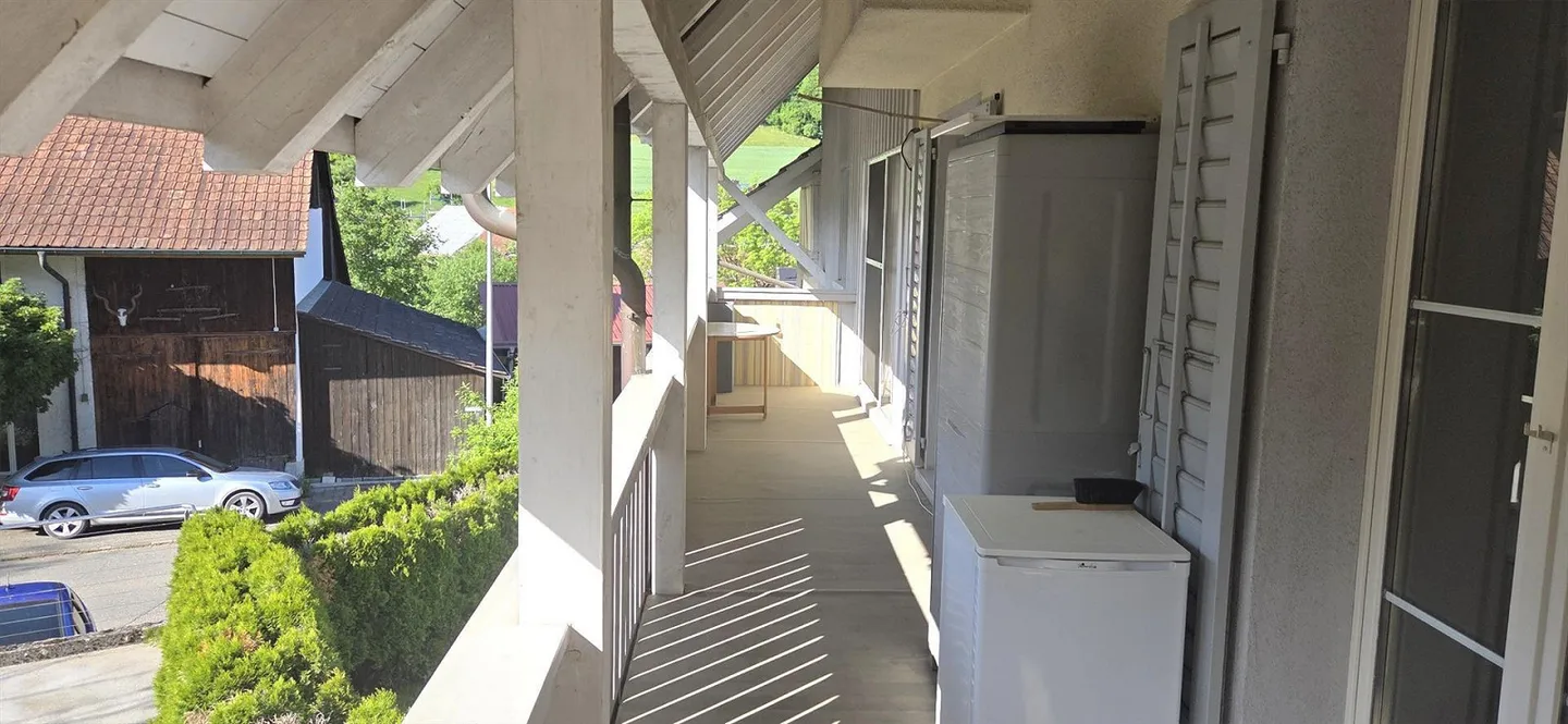 Ampio appartamento di 5,5 stanze con balcone + bella vista a - Foto 15 di 19