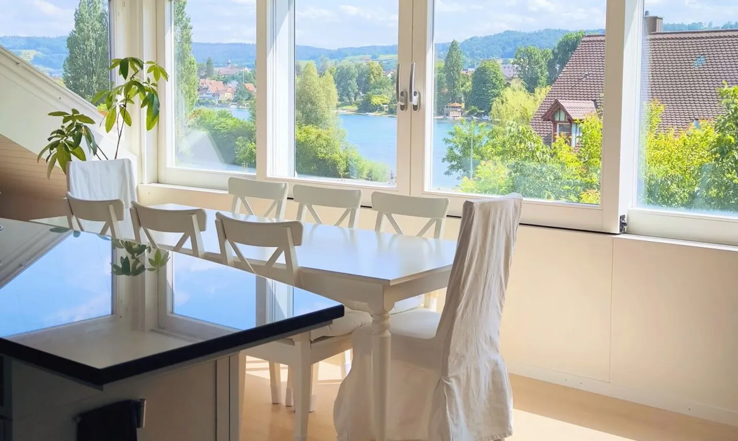 150 m² modern living with Rhine view, two balconies and two underground parking spaces - Photo 1 of 11