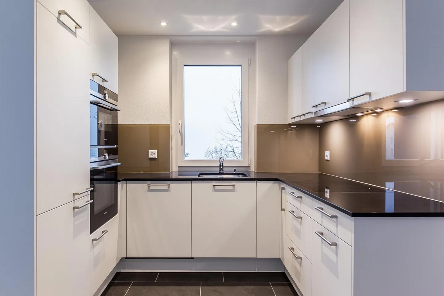 Ampio appartamento nuovo con vista - Foto 7 di 8