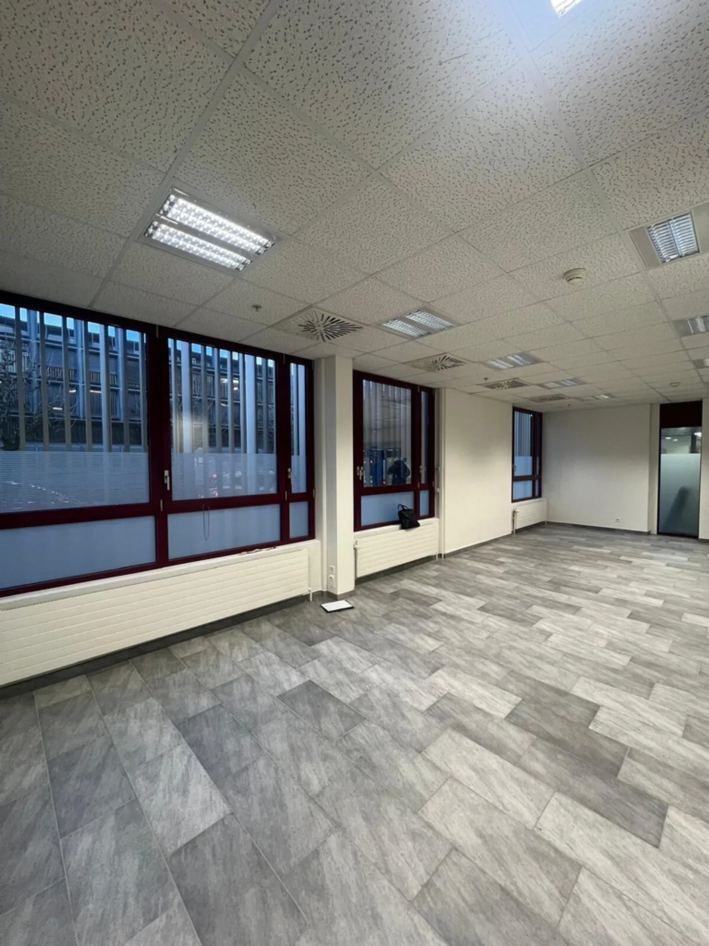 Gewerbefläche im Zentrum von Gottaz - Foto 3 von 7