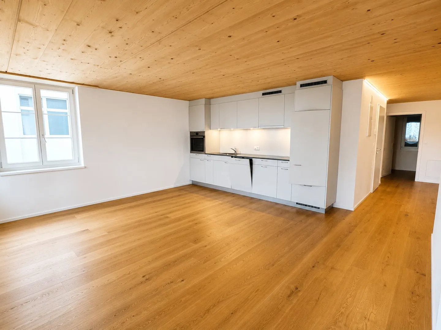 Charming 3.5-Room Apartment - Photo 1 of 7