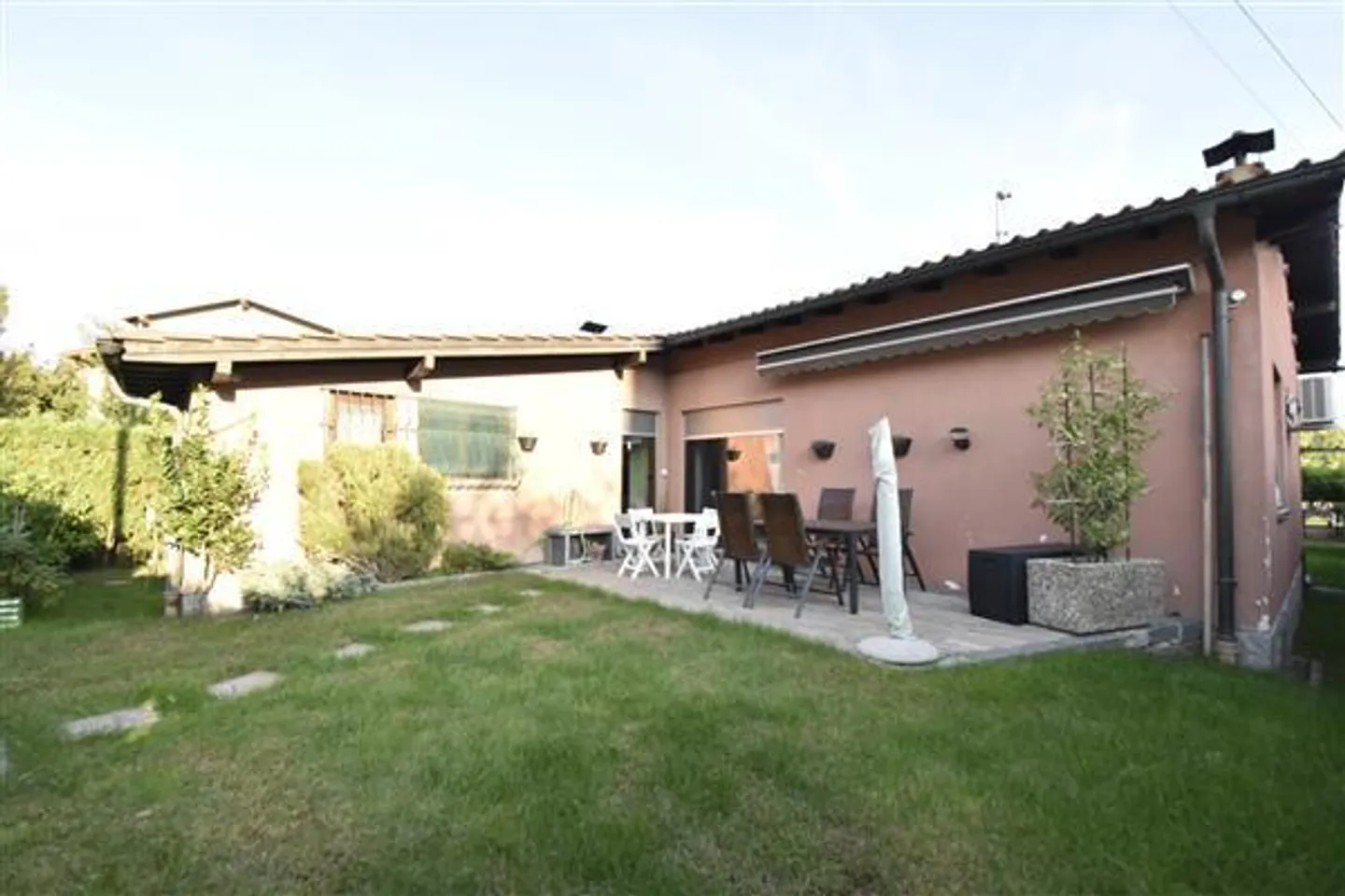 Caslano: House with 4.5 Rooms - Photo 5 of 6