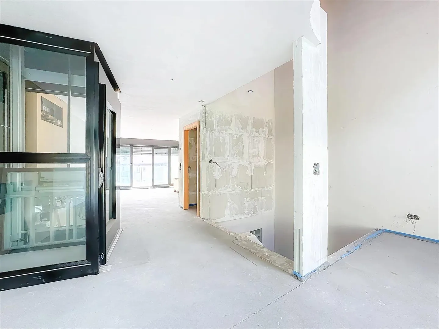 Triplex di lusso in attico - Etichetta Minergie - Foto 4 di 10