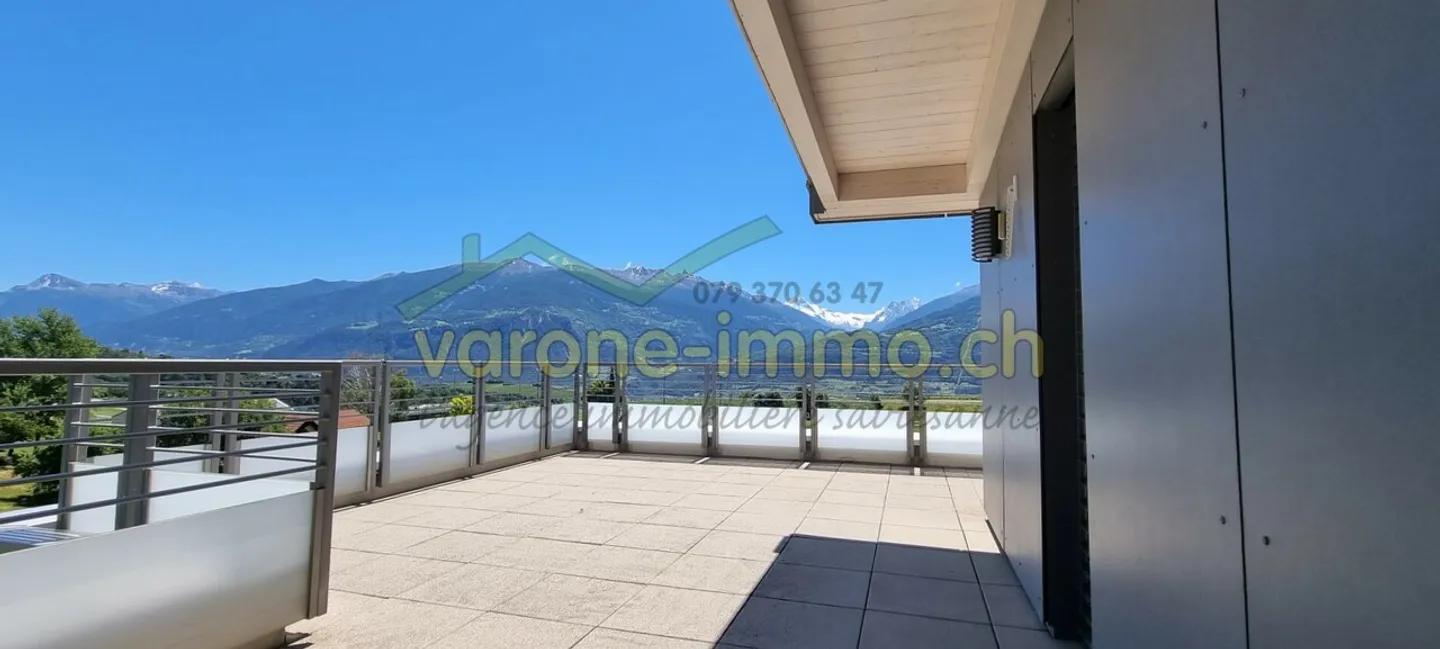 Seltene und außergewöhnliche Penthouse-Wohnung mit 4,5 Zimmern - Foto 11 von 17