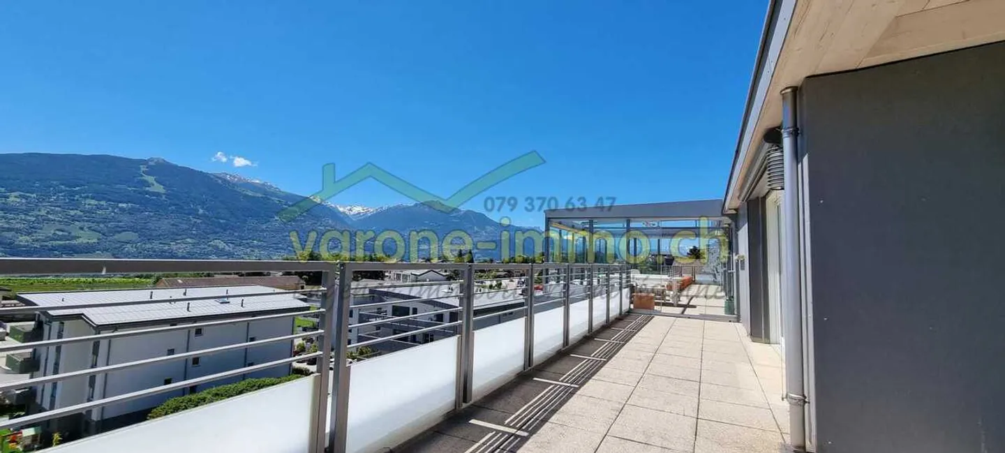 Seltene und außergewöhnliche Penthouse-Wohnung mit 4,5 Zimmern - Foto 12 von 17