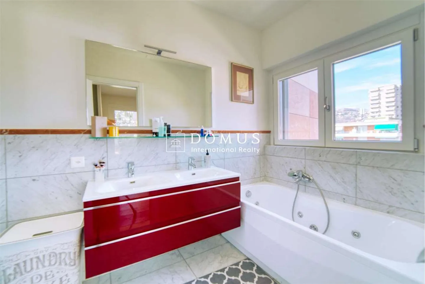 Exclusive penthouse with terrace and rooftop pool - Photo 8 of 13