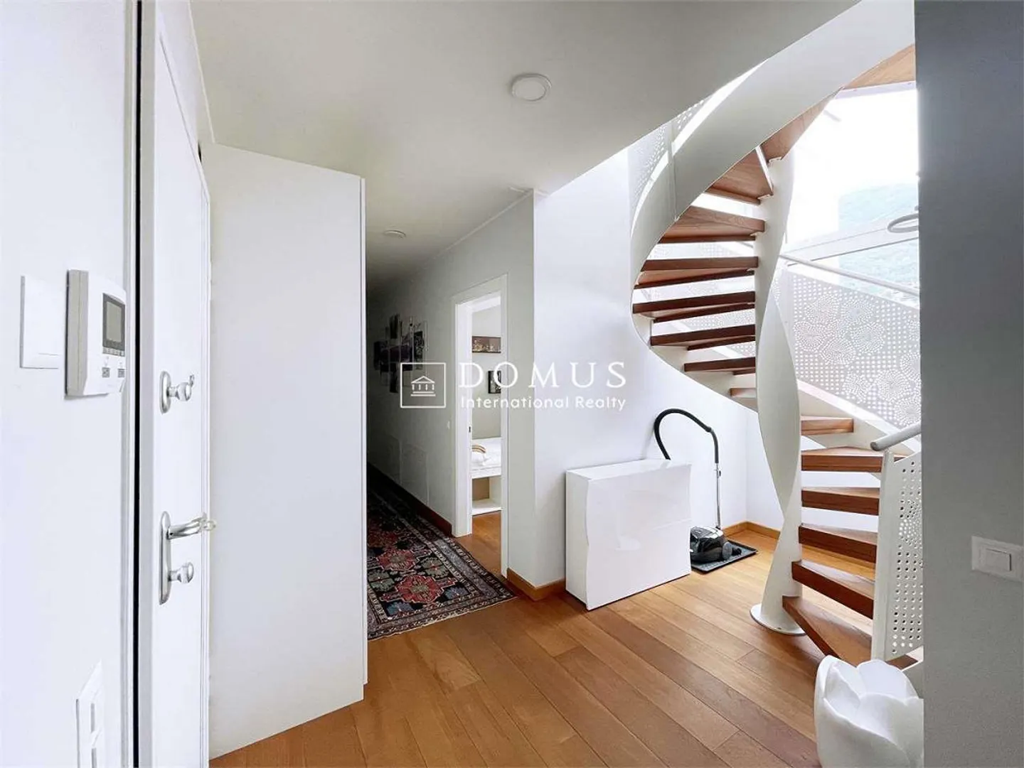 Exclusive penthouse with terrace and rooftop pool - Photo 11 of 13