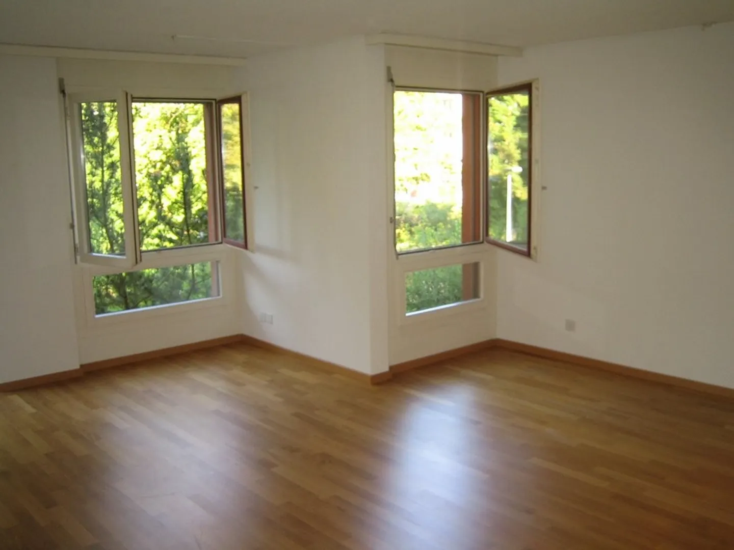 Charmant appartement 2.5 pièces - Photo 3 sur 7