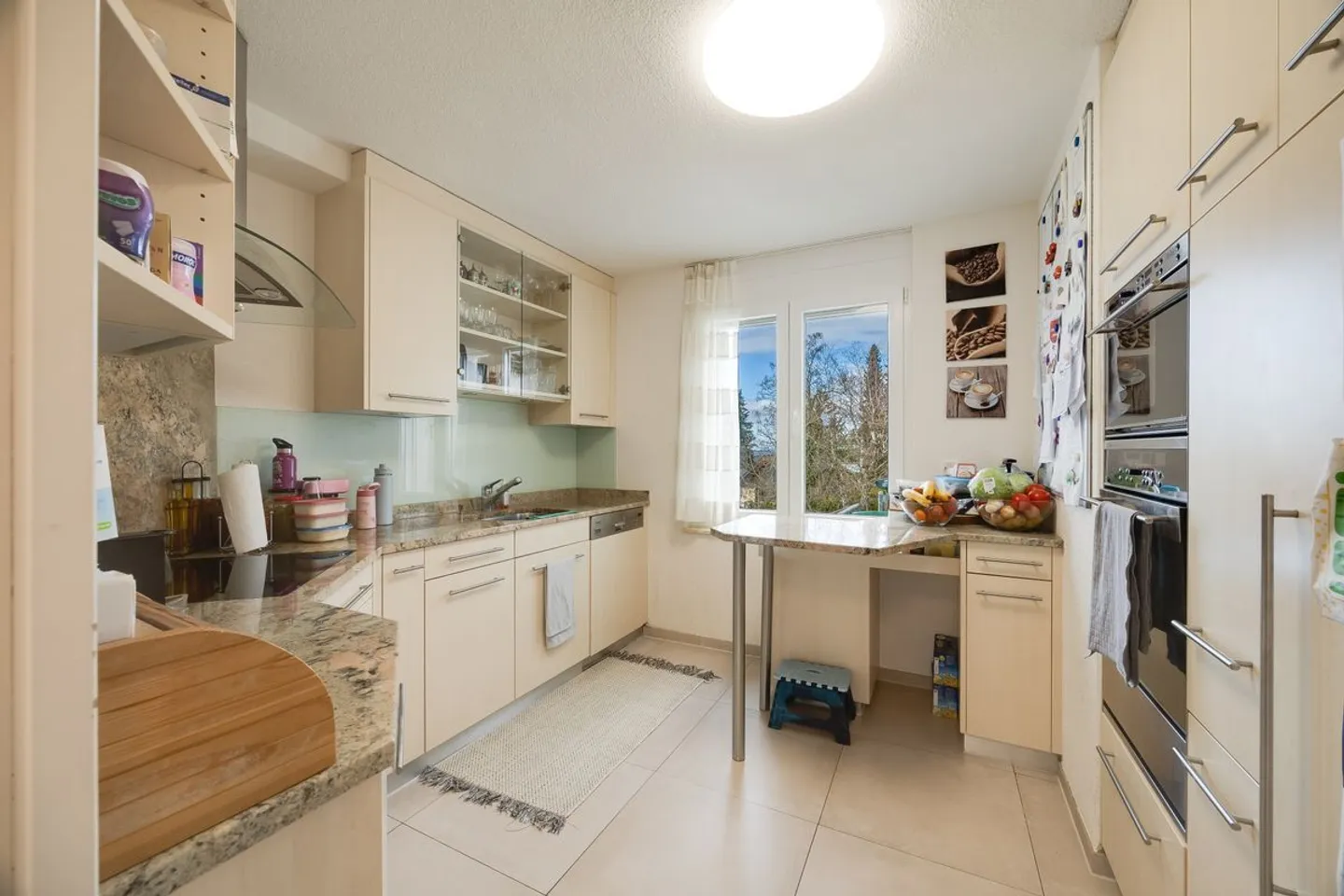 Rarity in Prime Location with Pool, Winter Garden and Grill Lounge Freshly Renovated - Photo 8 of 13