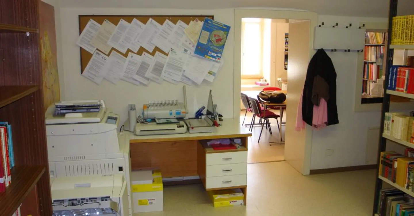 Rue de la Serre 3, Neuchâtel - Commercial space of 3 rooms on the ground floor - Photo 4 of 11