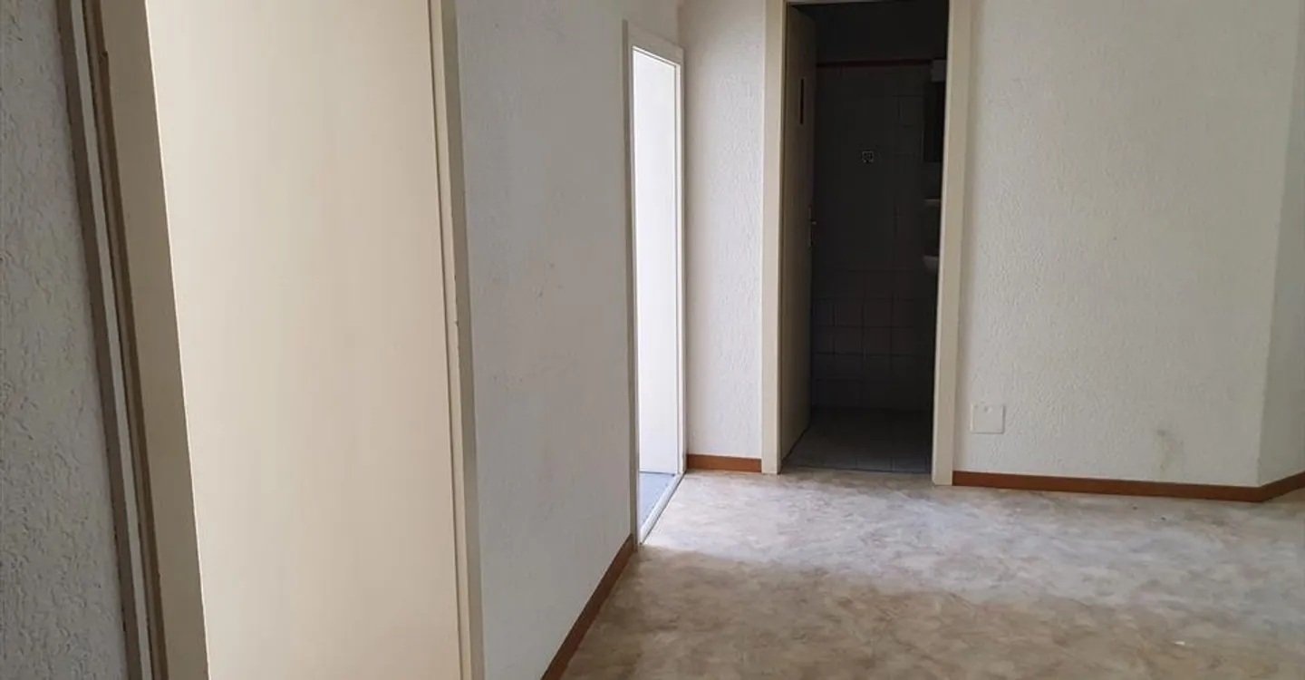 Rue de la Serre 3, Neuchâtel - Commercial space of 3 rooms on the ground floor - Photo 6 of 11