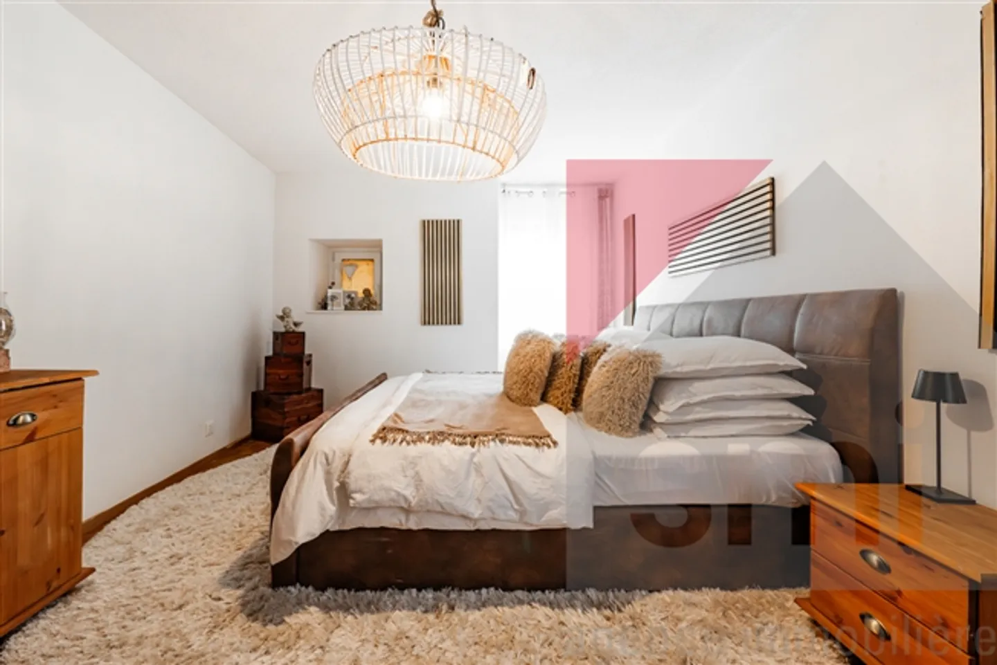 Large 5.5-room apartment on one level with private garden - Photo 4 of 11