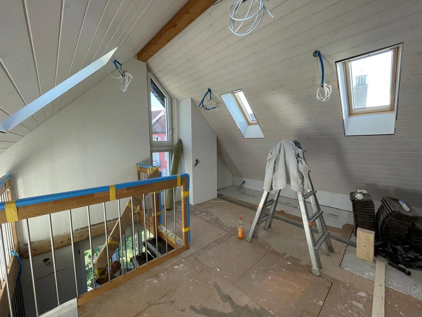Newly renovated maisonette apartment - Photo 2 of 9