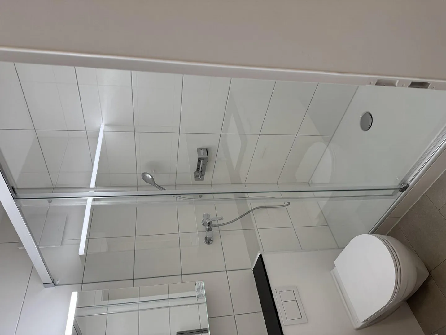 Newly renovated maisonette apartment - Photo 8 of 9