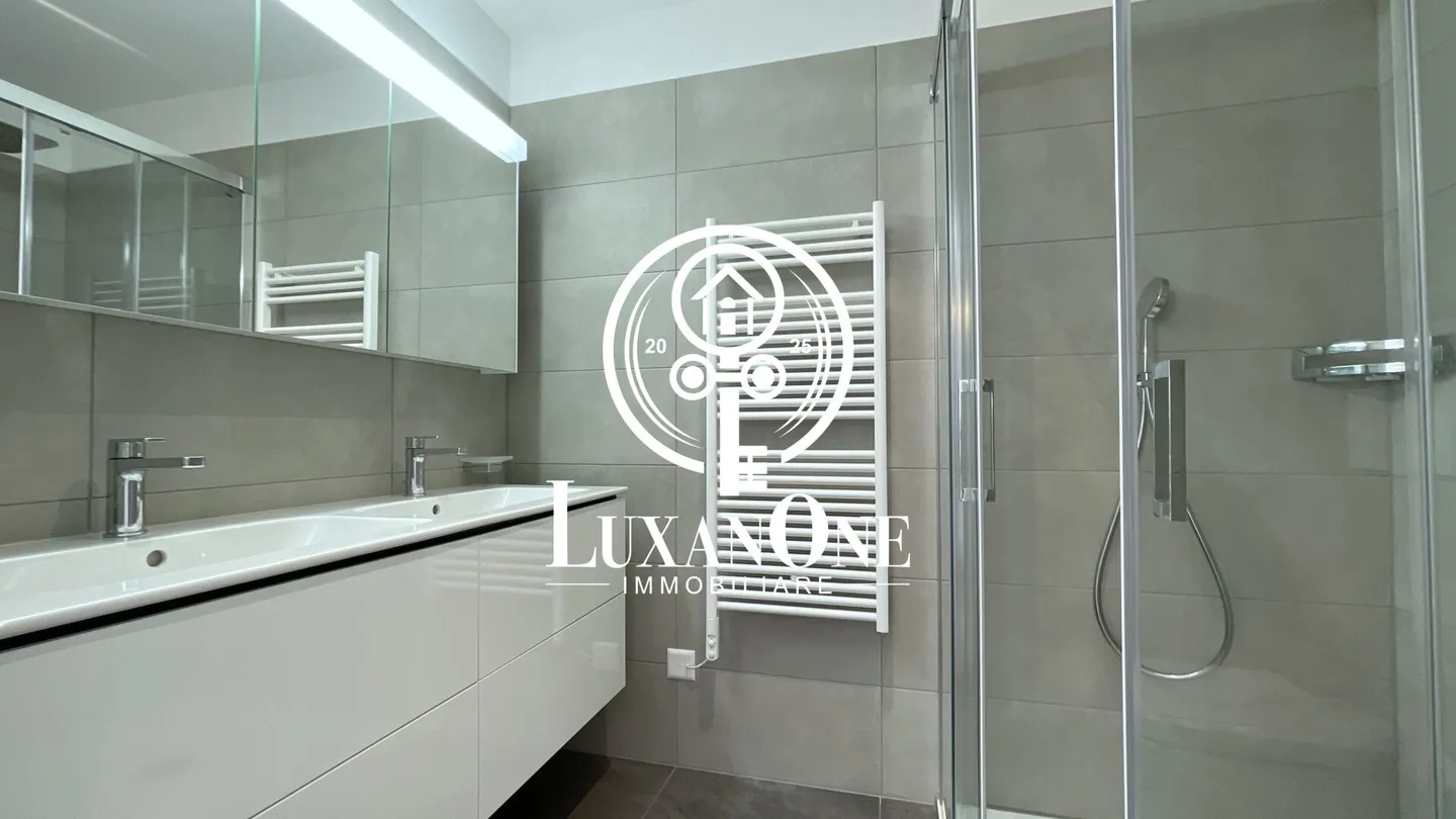 Duplex esclusivo di 3,5 stanze con vista lago - Foto 9 di 9