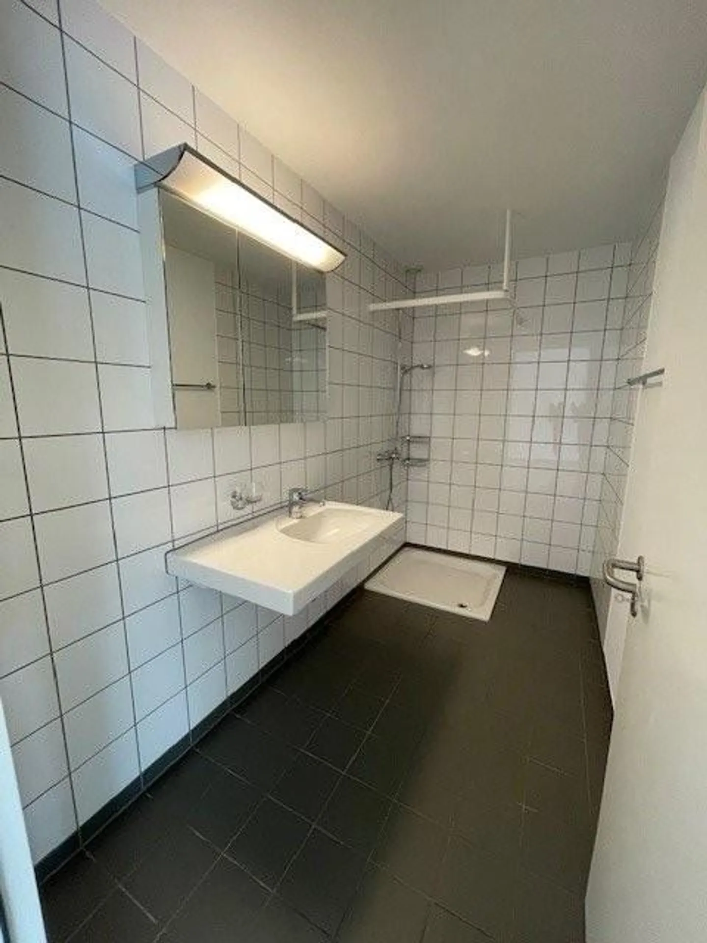 Charming 4.5 Room Apartment in the Center of Oerlikon - Photo 4 of 6