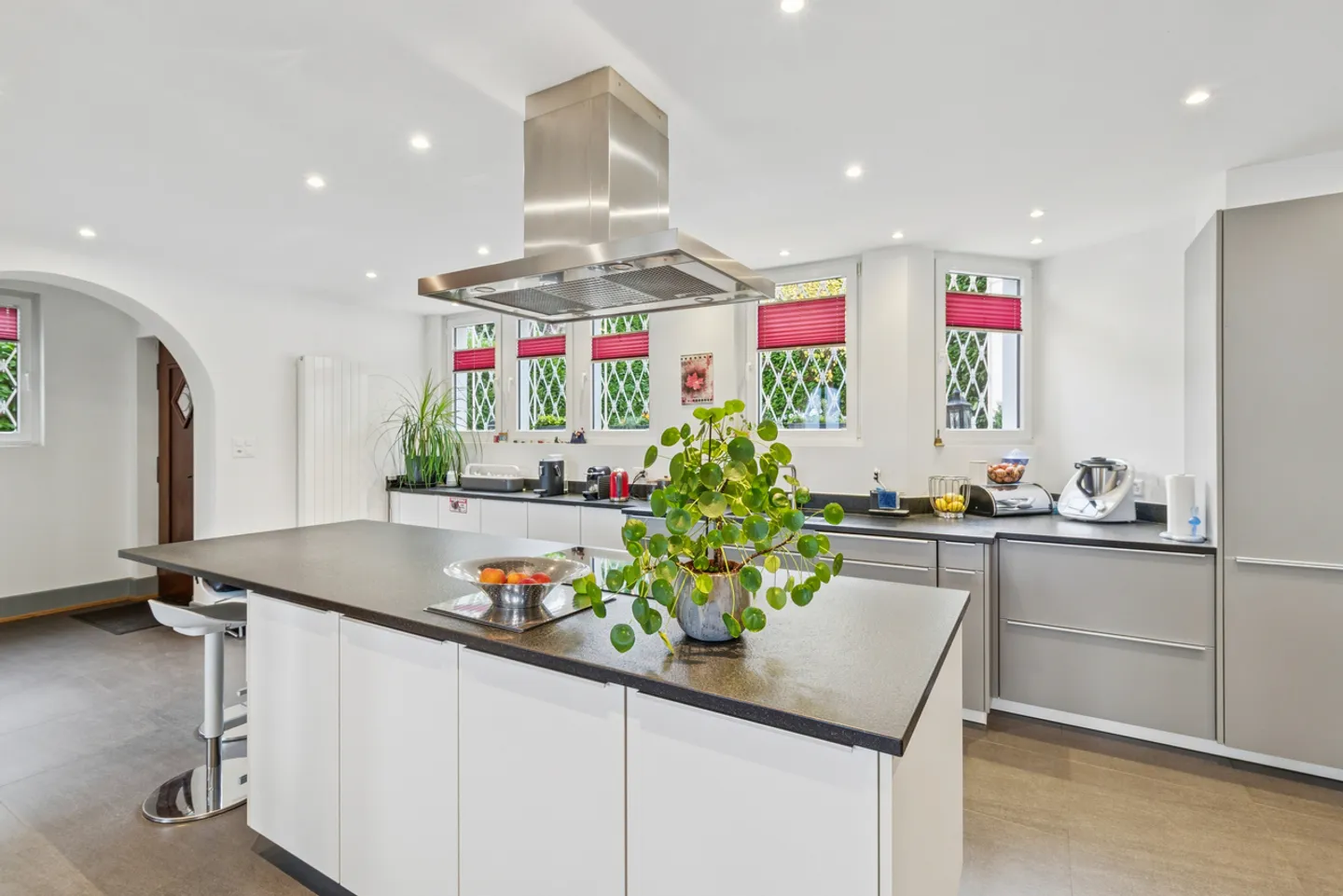 House 9.5 rooms - Photo 5 of 13