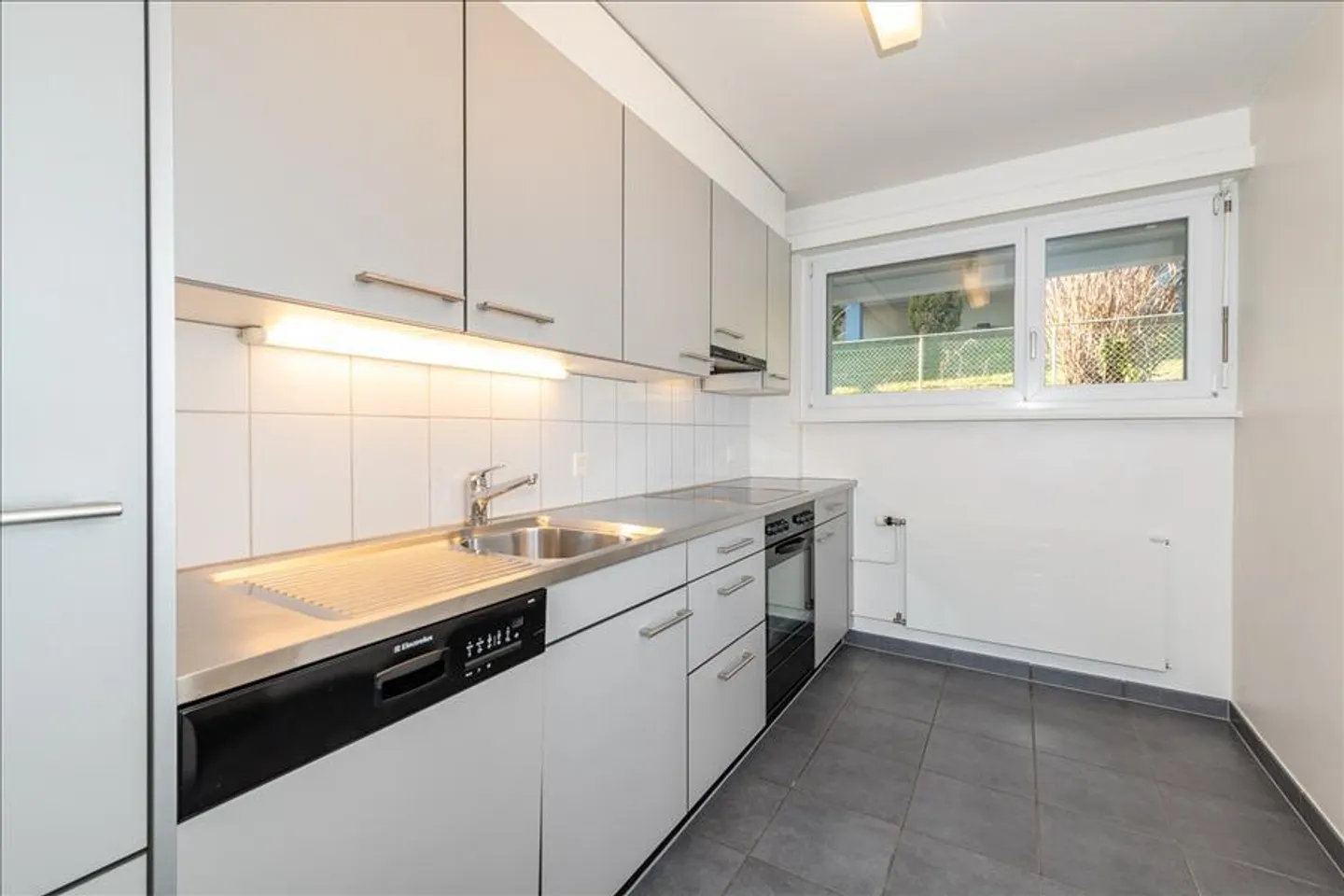 Appartamento moderno - Foto 3 di 6