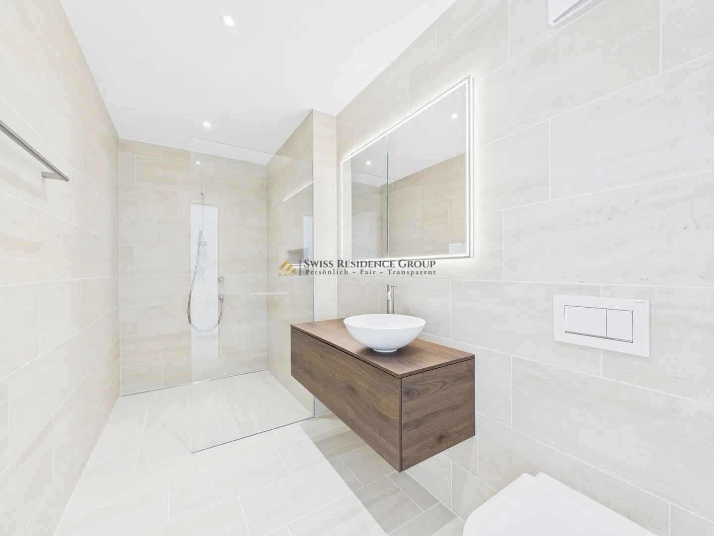 Vivere lussuoso con ascensore privato, aria condizionata e vista lago - Foto 12 di 16