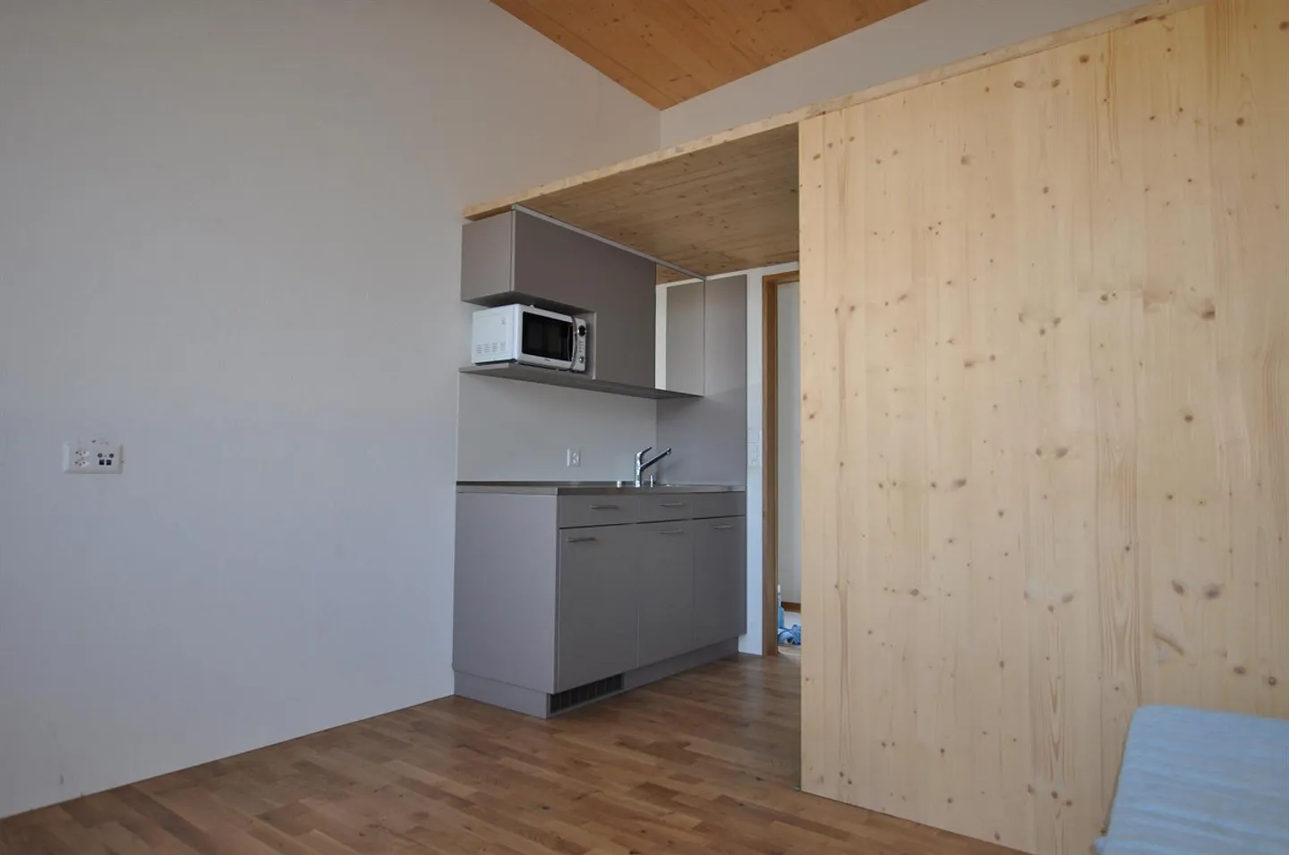 Ufficio di 15m2 con doccia/WC e angolo cottura - Foto 2 di 4