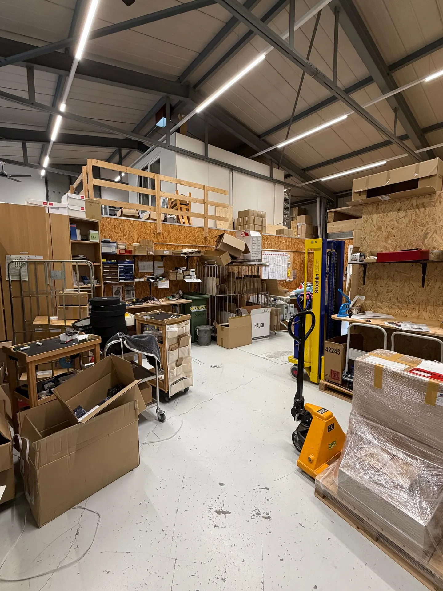 Espace commercial, de vente ou entrepôt - Photo 5 sur 11