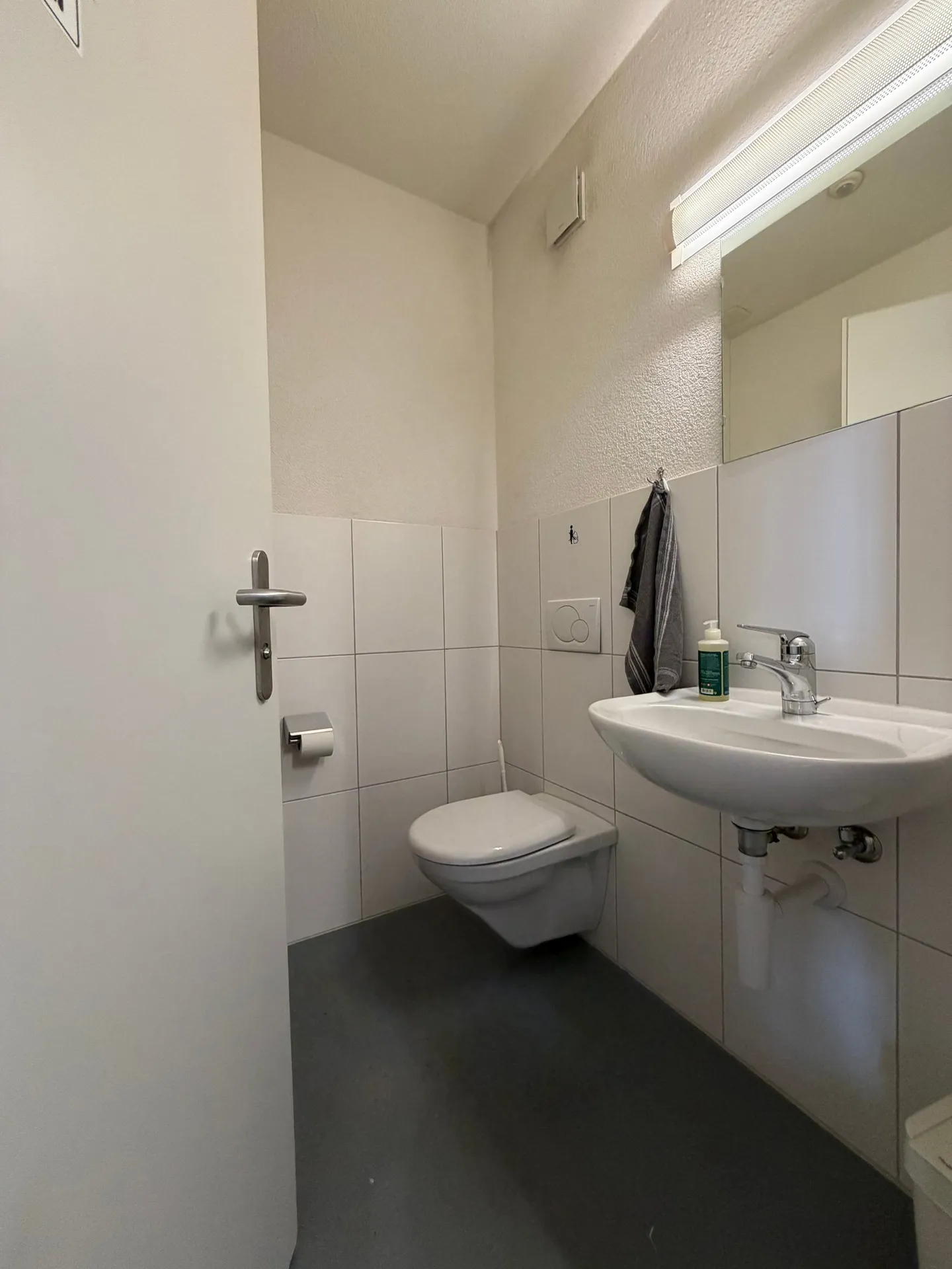 Espace commercial, de vente ou entrepôt - Photo 7 sur 11