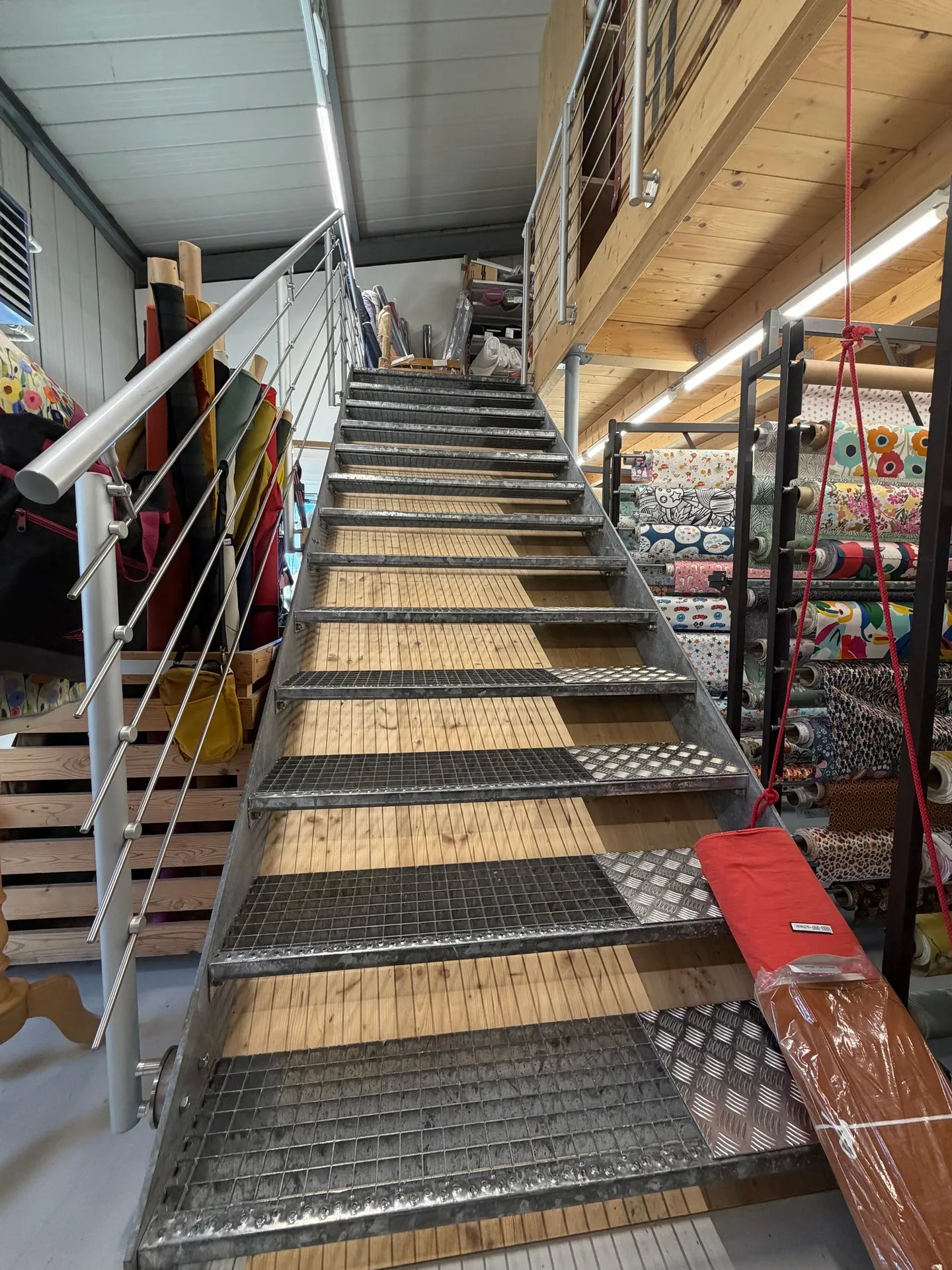 Espace commercial, de vente ou entrepôt - Photo 8 sur 11