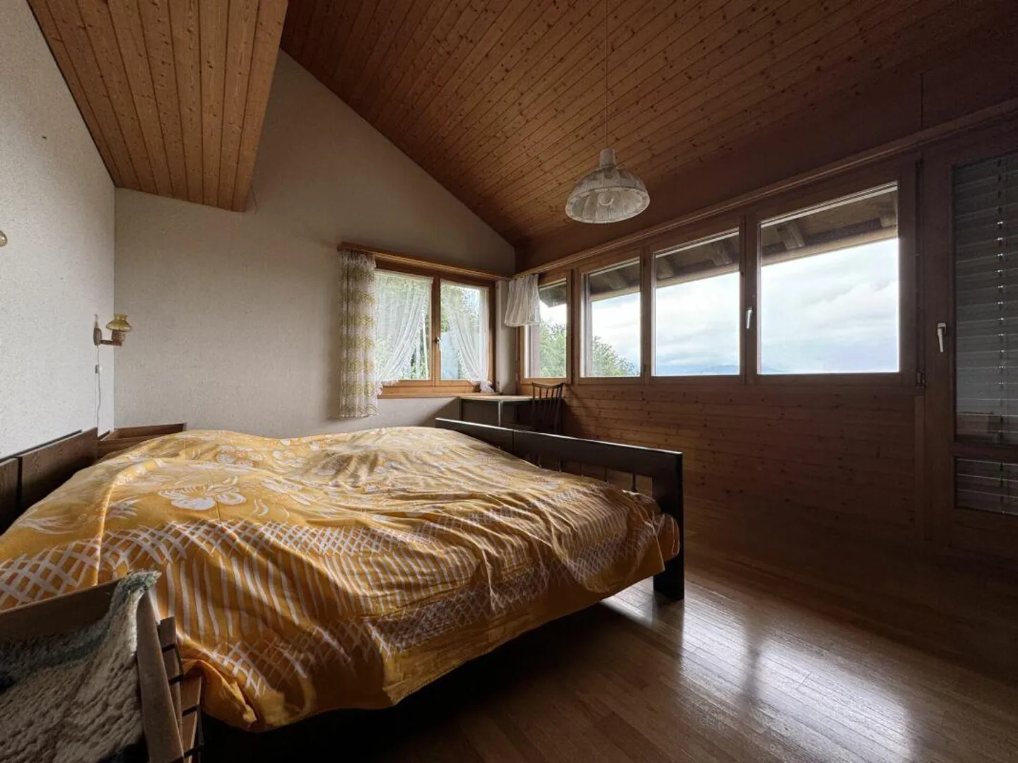 Casa unifamiliare in posizione da sogno con potenziale - Foto 12 di 16