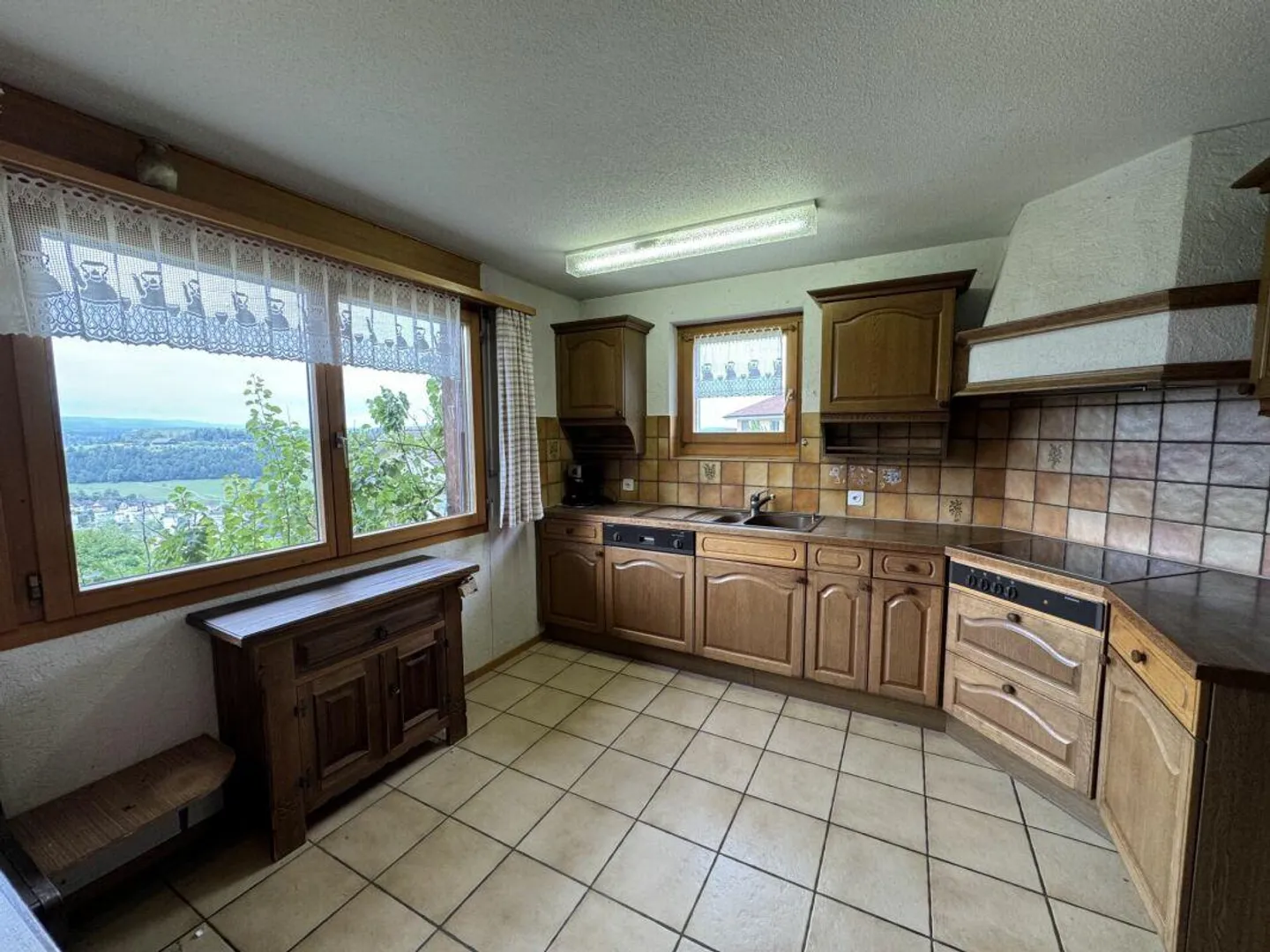 Casa unifamiliare in posizione da sogno con potenziale - Foto 14 di 16