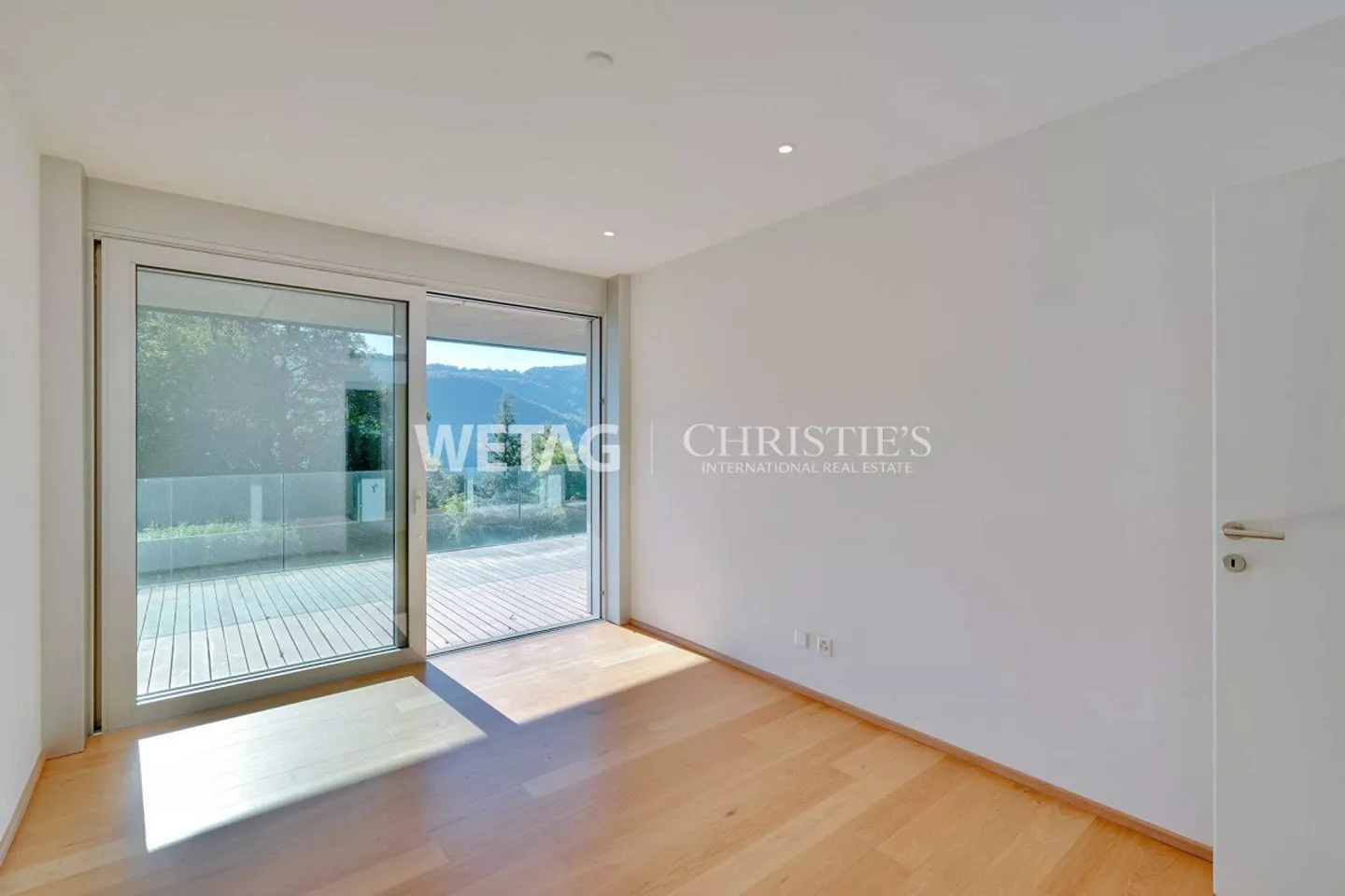 Moderne Wohnung mit privatem Garten - Foto 8 von 13
