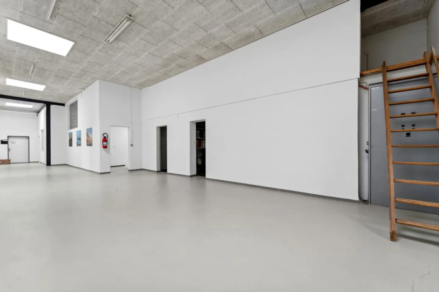 Bright Commercial Space in Kriens - Photo 9 of 10