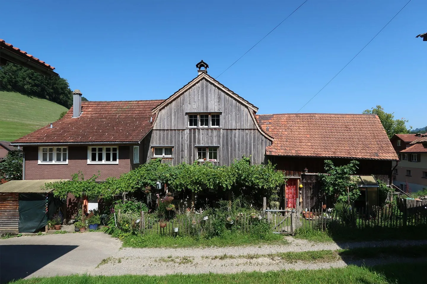 Traditionelles Wohnhaus mit Einliegerwohnung und Schopfanbau - Foto 4 von 20