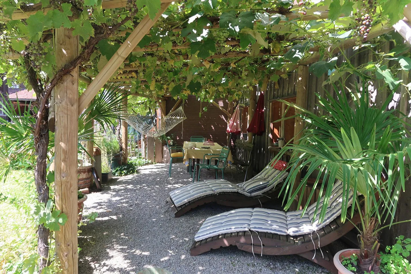 Traditionelles Wohnhaus mit Einliegerwohnung und Schopfanbau - Foto 6 von 20