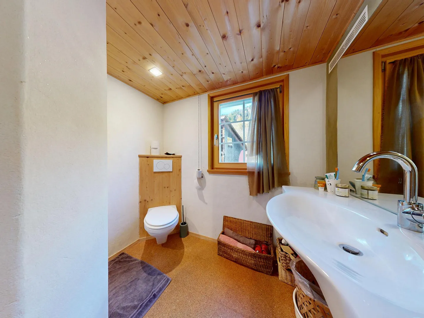 Traditionelles Wohnhaus mit Einliegerwohnung und Schopfanbau - Foto 15 von 20