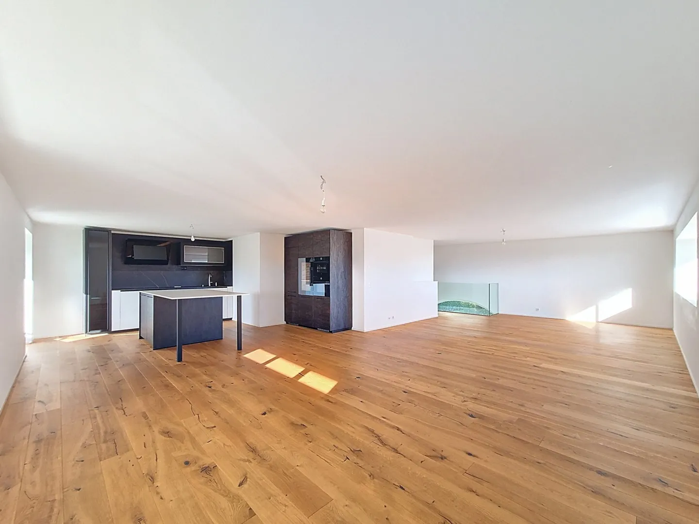 Three and a Half Room Triplex with Beautiful Garden - Photo 7 of 13