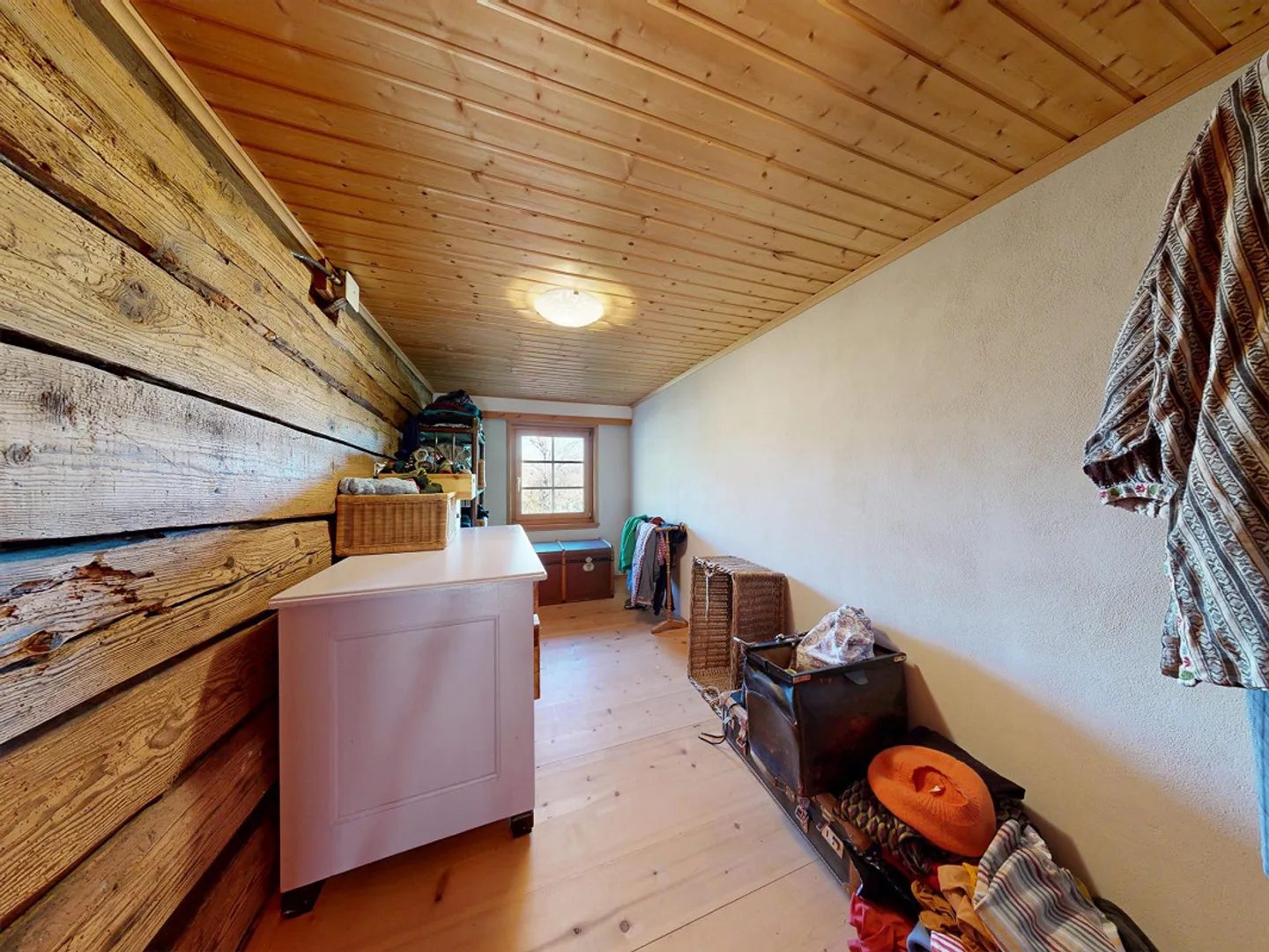 Traditionelles Wohnhaus mit Einliegerwohnung und Schopfanbau - Foto 19 von 20