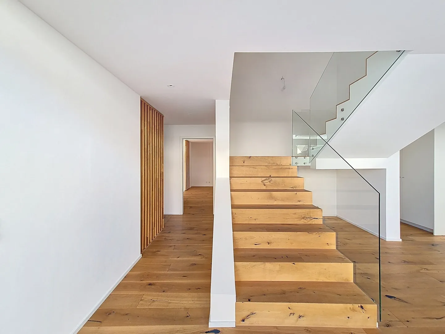 Three and a Half Room Triplex with Beautiful Garden - Photo 12 of 13