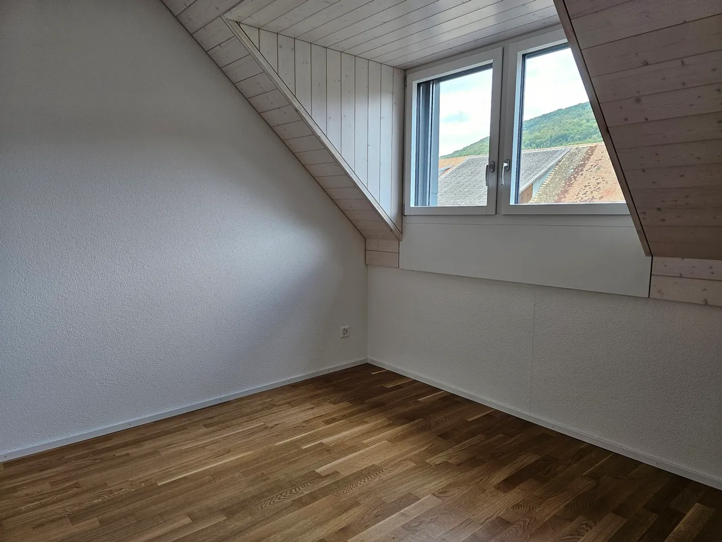 Bellissimo appartamento duplex di 4,5 stanze - Foto 6 di 11
