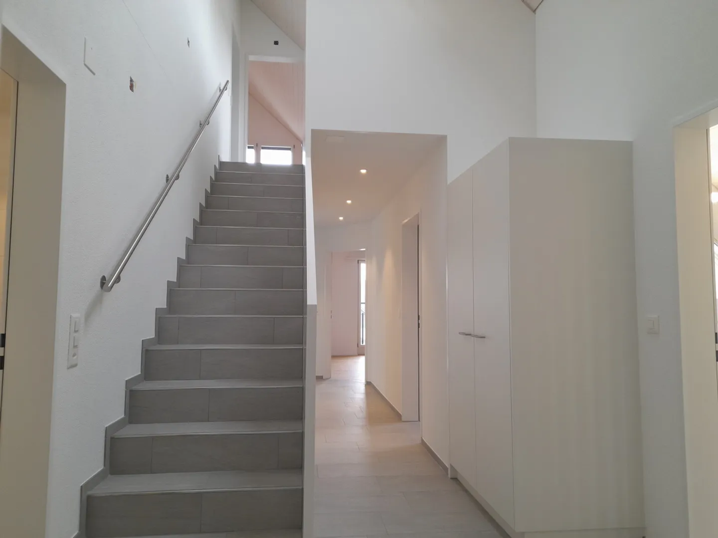 Bellissimo appartamento duplex di 4,5 stanze - Foto 2 di 11