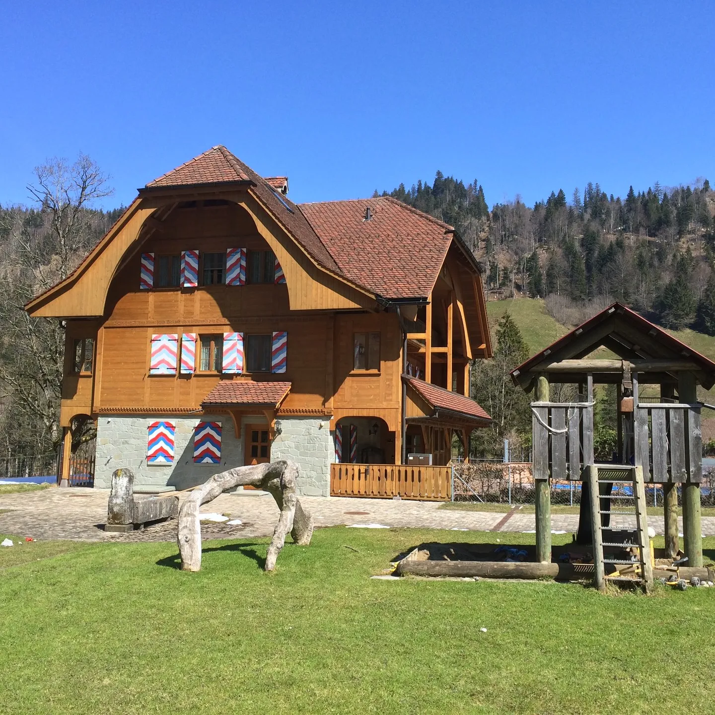 Affascinante casa unifamiliare con giardino privato nell'idilliaco Eigenthal in affitto - Foto 2 di 22