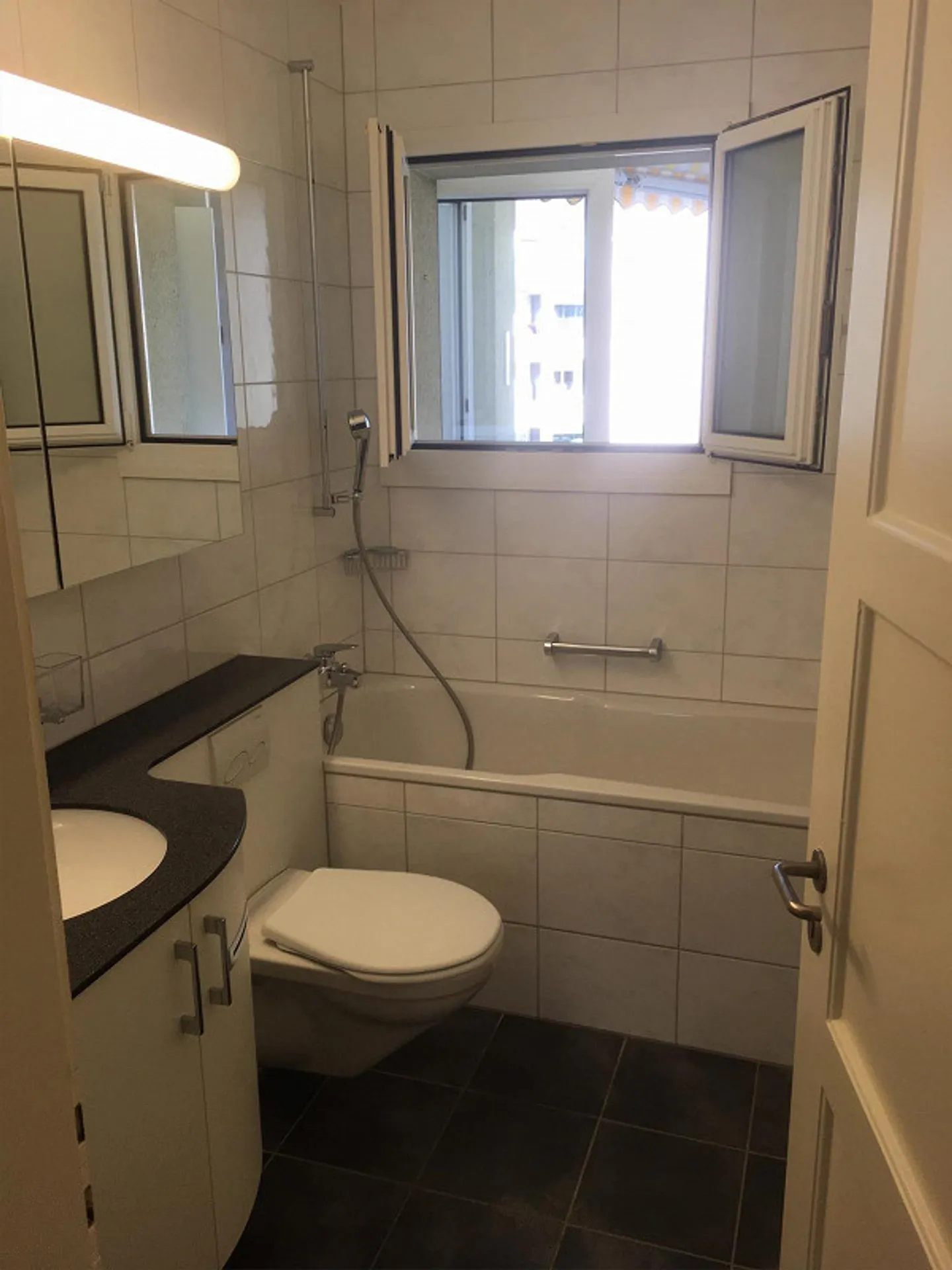 Preiswertes Familienapartment in Luzern - Foto 3 von 4